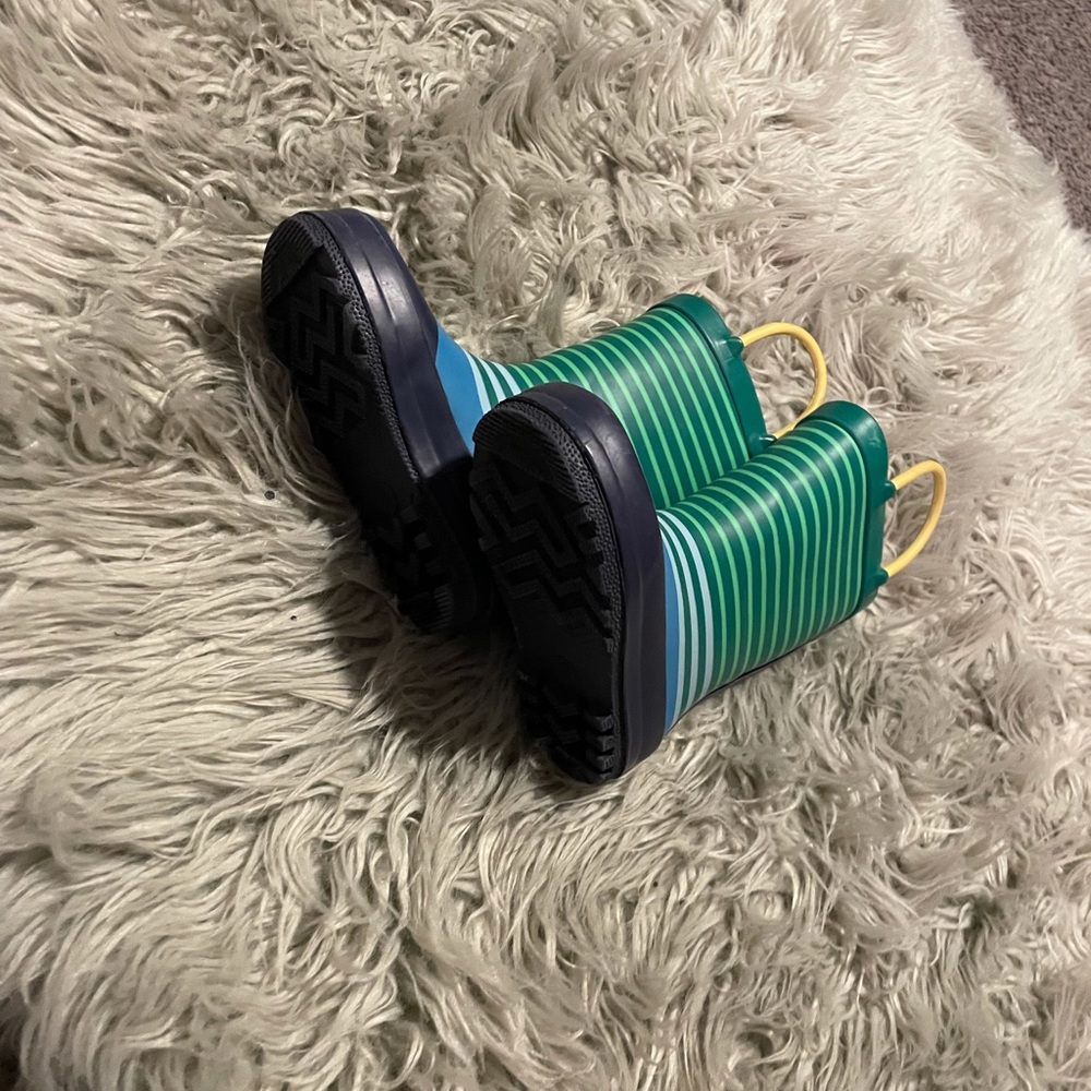 Toddler rain boots